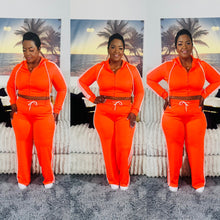Load image into Gallery viewer, Crop &amp; Stripes jogger sets
